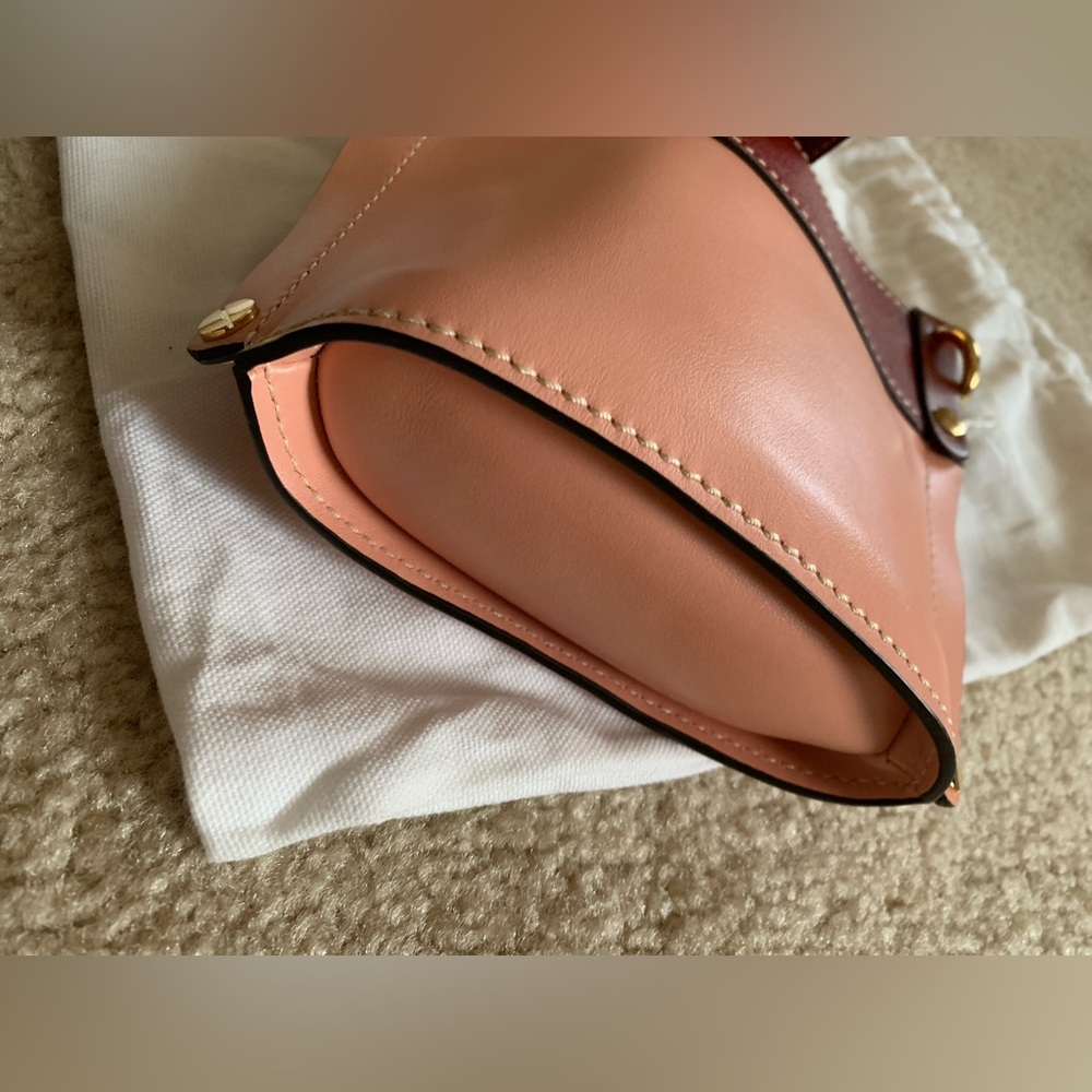 Chloe Aby mini Lock Bucket crossbody bag - Picture 5 of 13